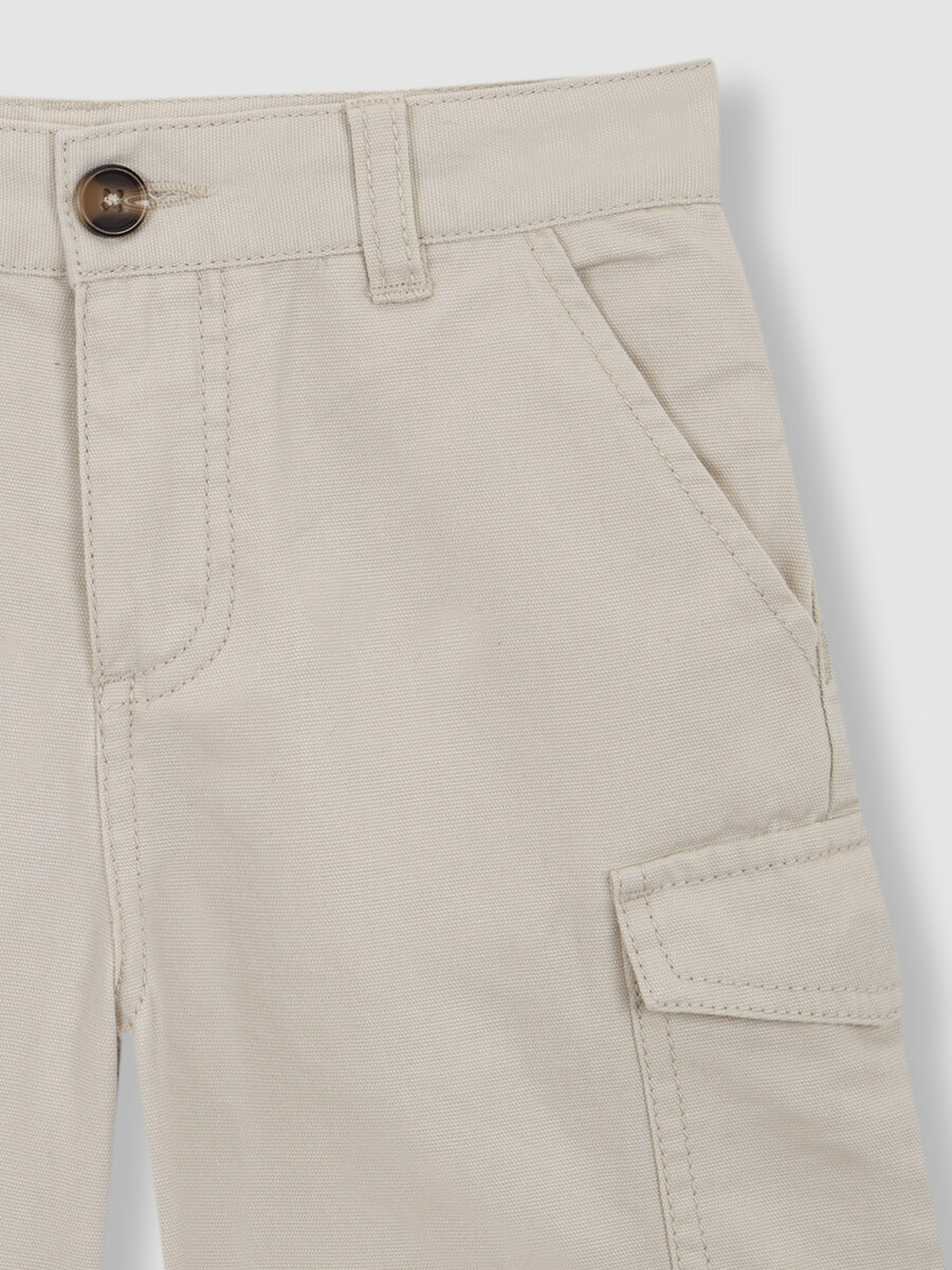 Pantalon Cargo Corto Piedra