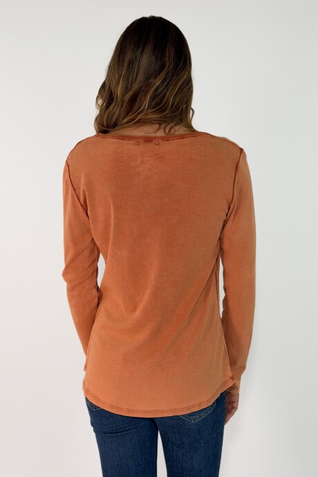 REMERA VENUS Naranja