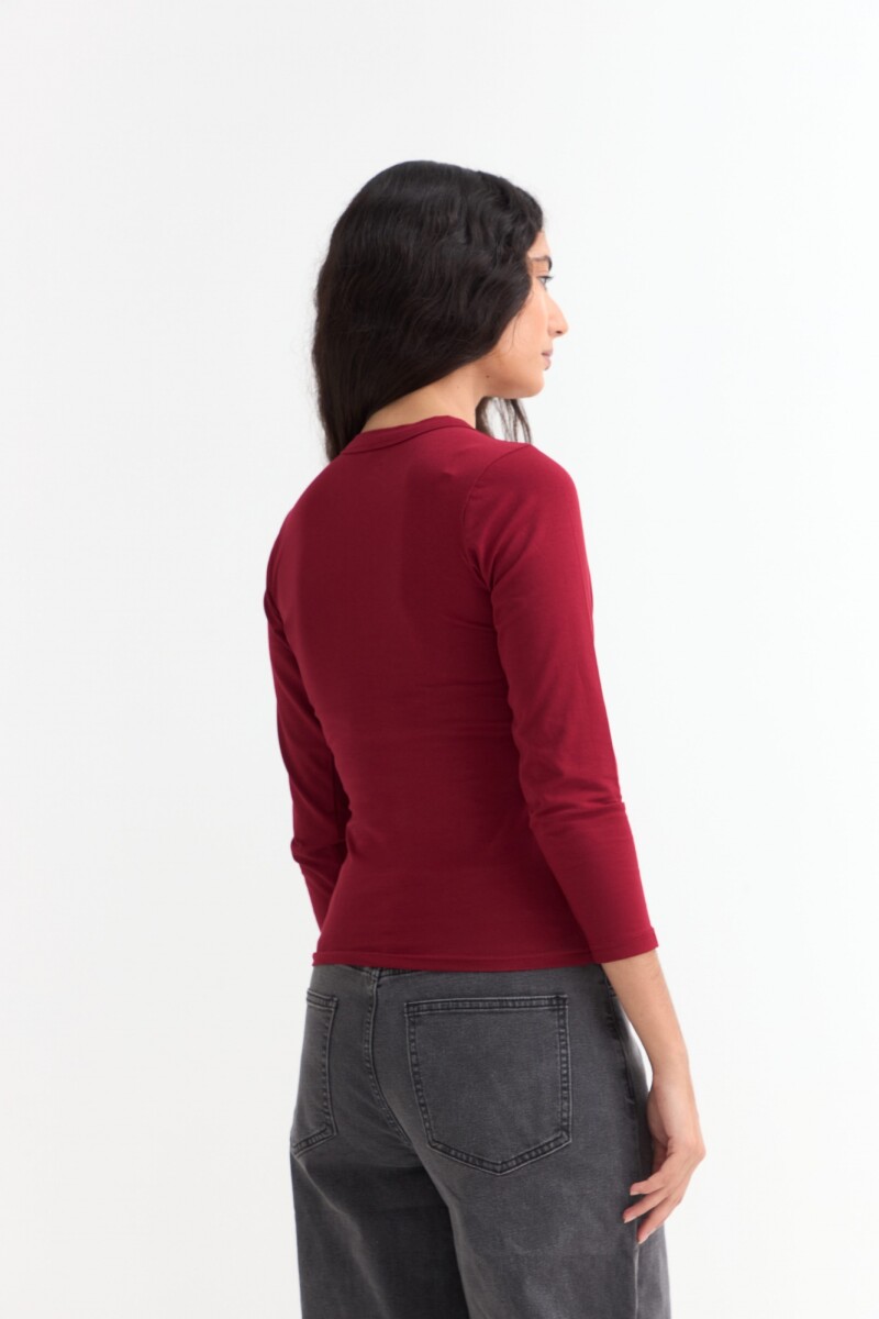 Remera m/l cuello a la base ROJO