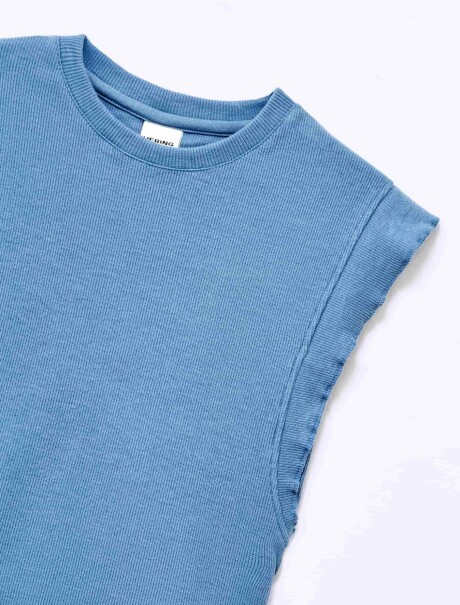 BLUSA INFANTIL SIN MANGAS CELESTE
