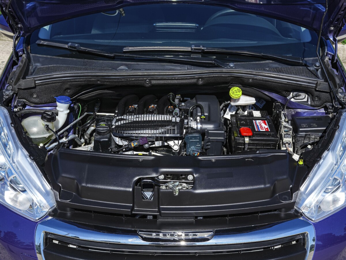 Peugeot 208 Active 1.2 Extra Full | Permuta / Financia Peugeot 208 Active 1.2 Extra Full | Permuta / Financia