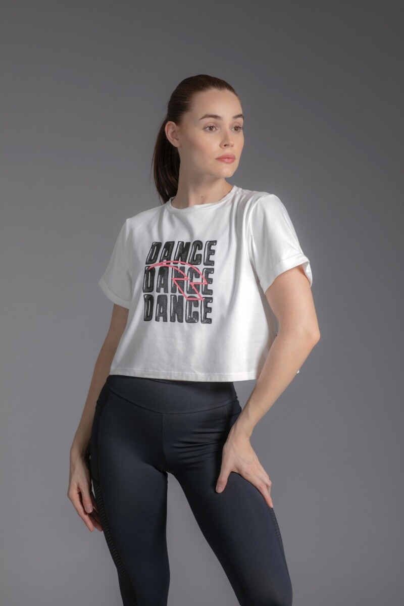 Remera de viscosa con serigrafía “Baila”. - Natural. 