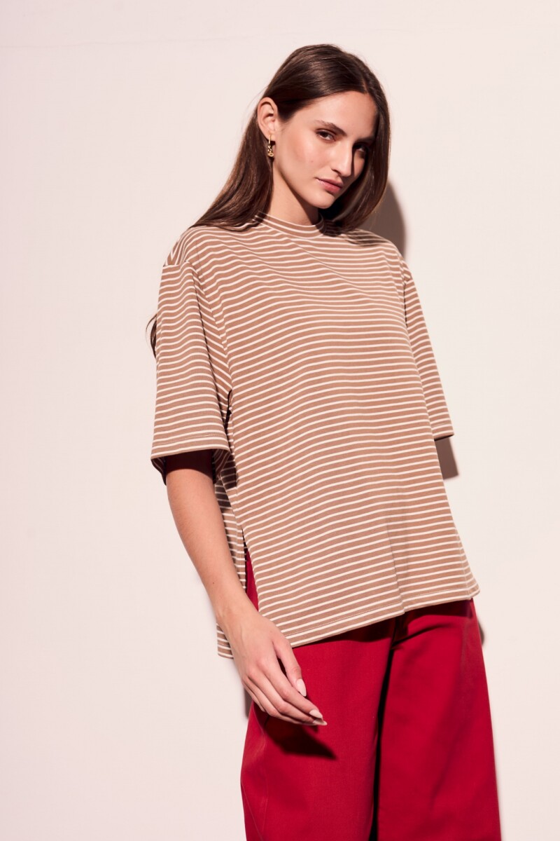Remera Rayada Camel