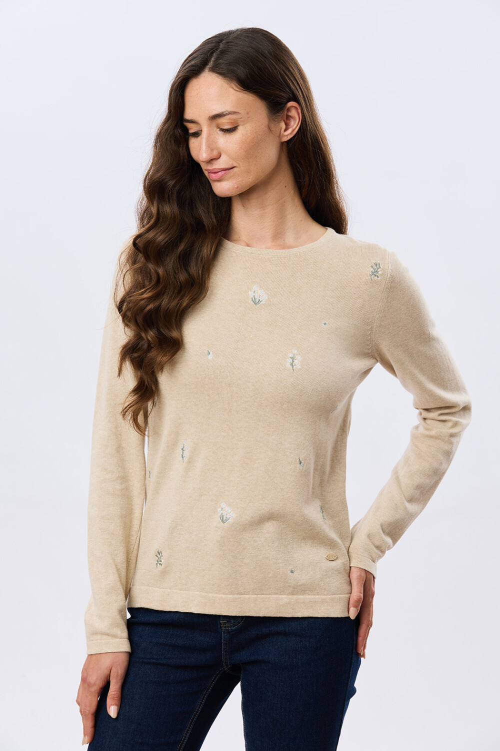 BUZO TEJIDO BORDADO Beige