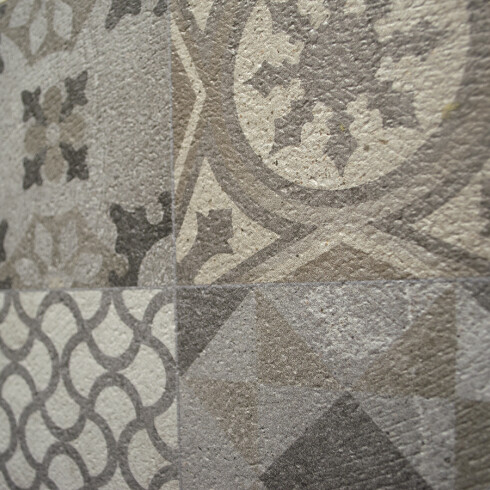 CERAMICA REVESTIMIENTO MATE GRIS HIDRAULICO 31.6X90 LINEA GAMAS DE GRIS