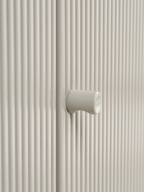 Aparador OVTRUP 3 puertas beige Aparador OVTRUP 3 puertas beige