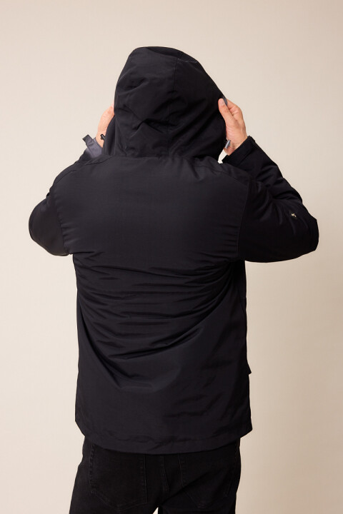 CAMPERA PINDOW26 POLANCO Negro