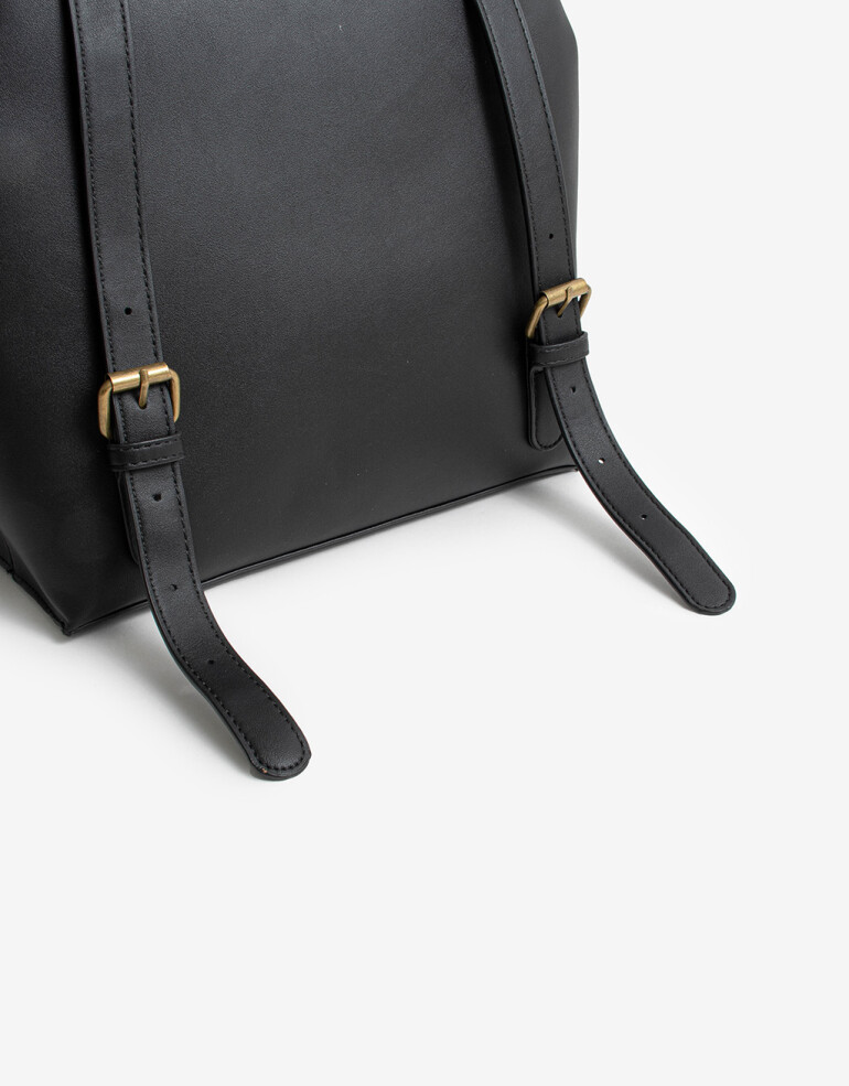 Mochilas Urbanas Mochila Con Charm - Negro