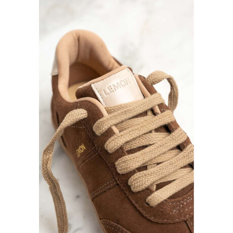 Zapatilla Gamuza Marrón