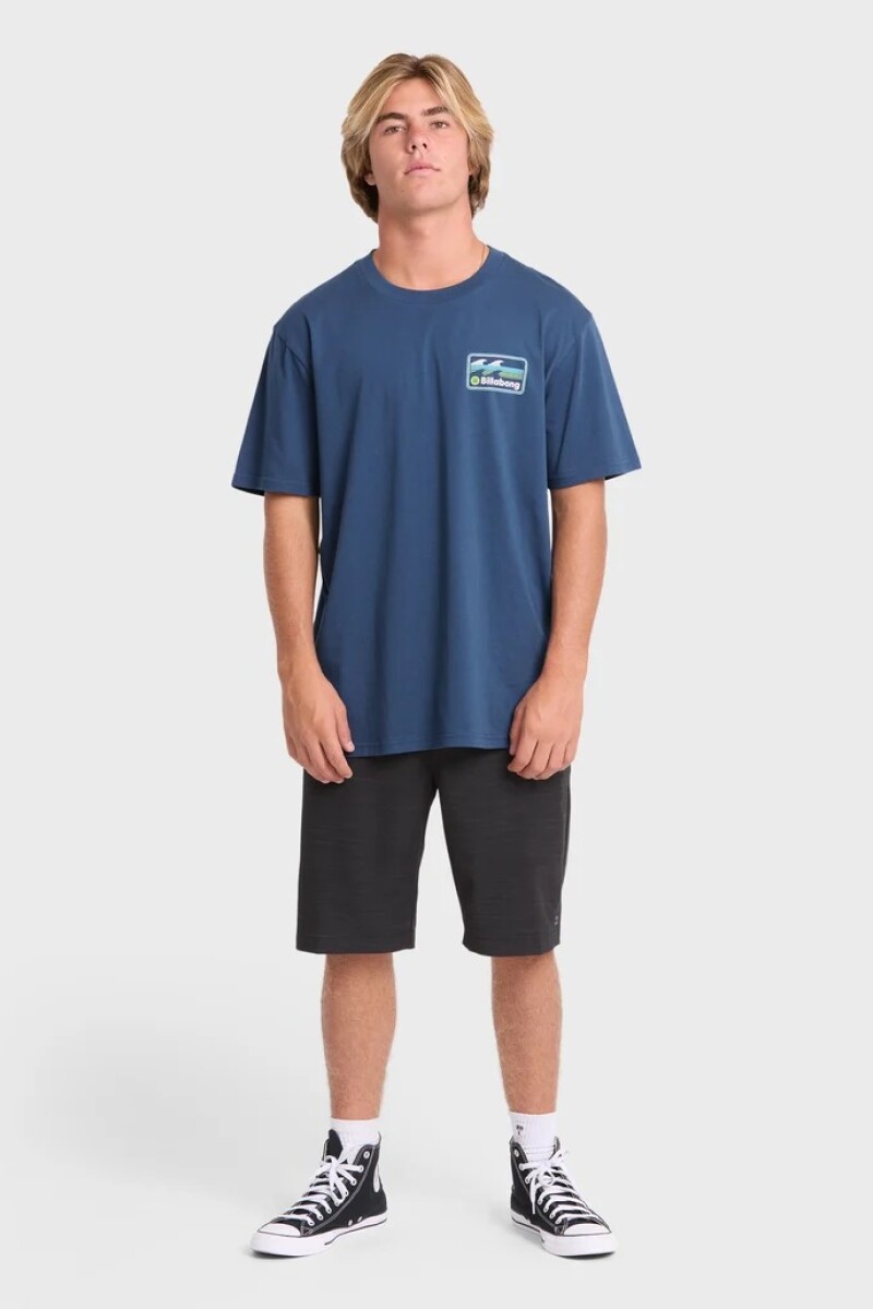 REMERA RUNNER PREMIUM SS A-azul