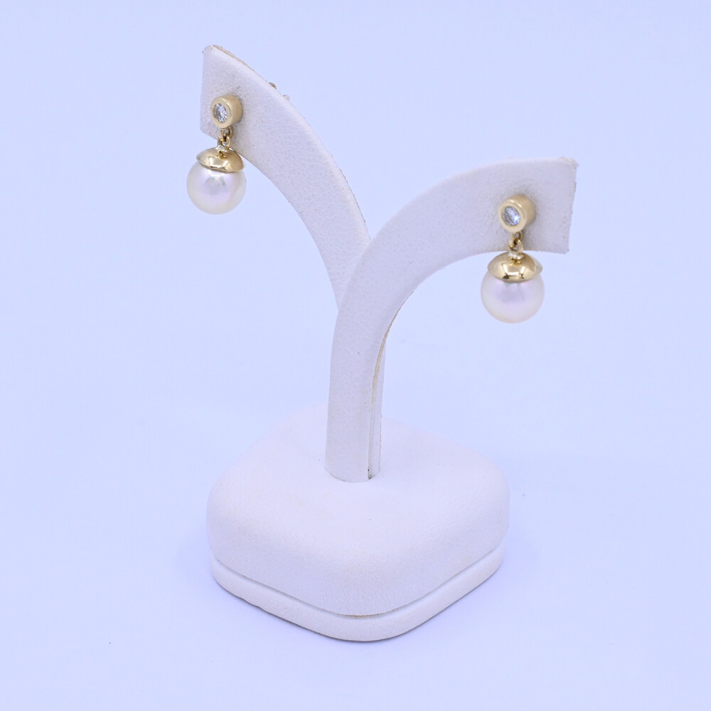 Caravanas oro 18 k con brillantes y perlas de cultivo. Caravanas oro 18 k con brillantes y perlas de cultivo.