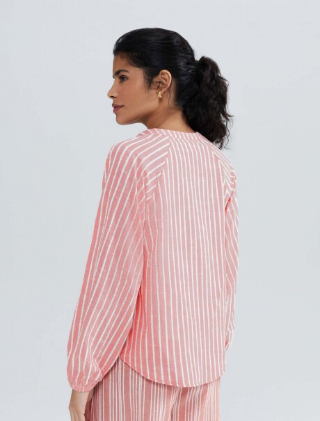 BLUSA A RAYAS CON BOTONES ROSA
