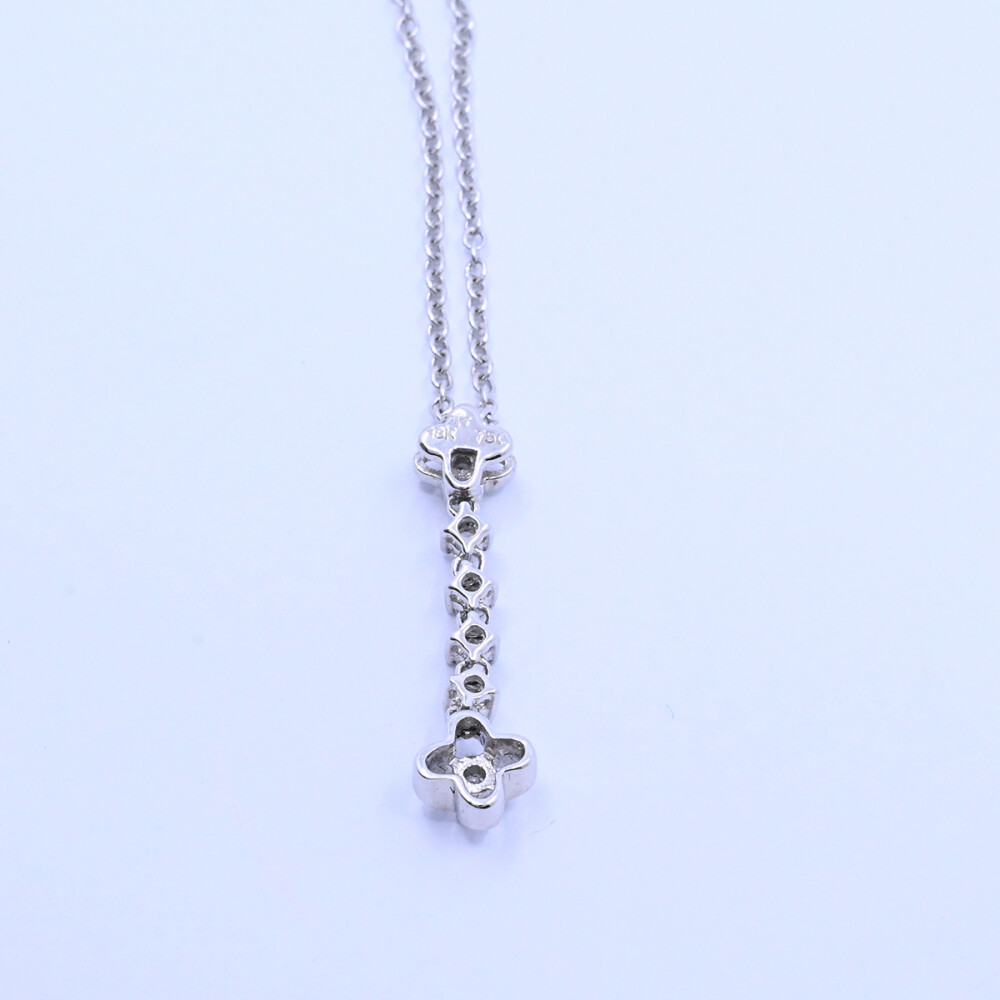 Colgante oro 18k blanco con brillantes. Colgante oro 18k blanco con brillantes.