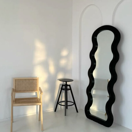 Espejo de pie con marco de ondas velvet - 60x160cm Negro