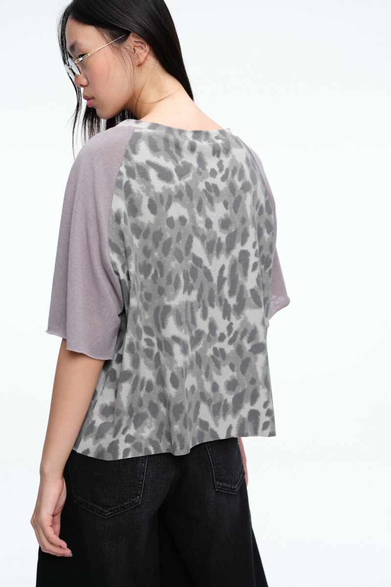 REMERA Gris