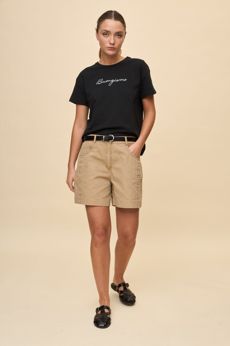 SHORT UNDER Camel