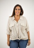 Camisa de lino con flor bordada en bolsillo Beige