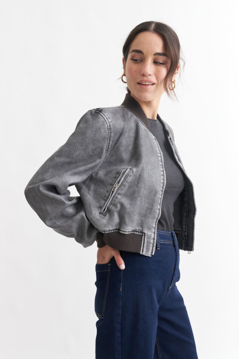 Campera bomber eco cuero NEGRO