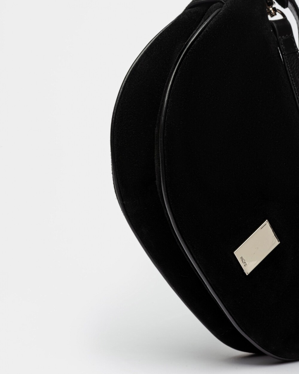 Cartera al Hombro Lua En Cuero Gamuza Negro