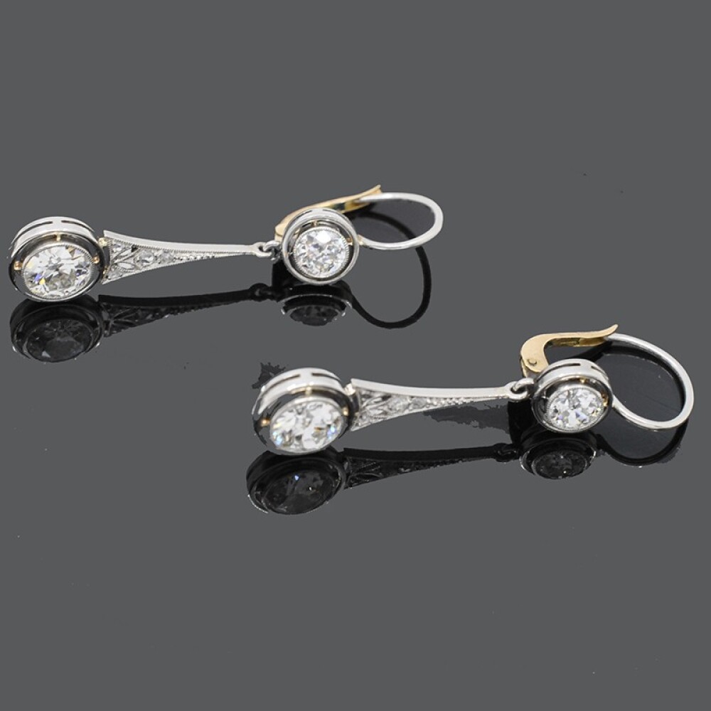 Caravanas En Oro Blanco, Brillantes Y Diamantes Caravanas En Oro Blanco, Brillantes Y Diamantes