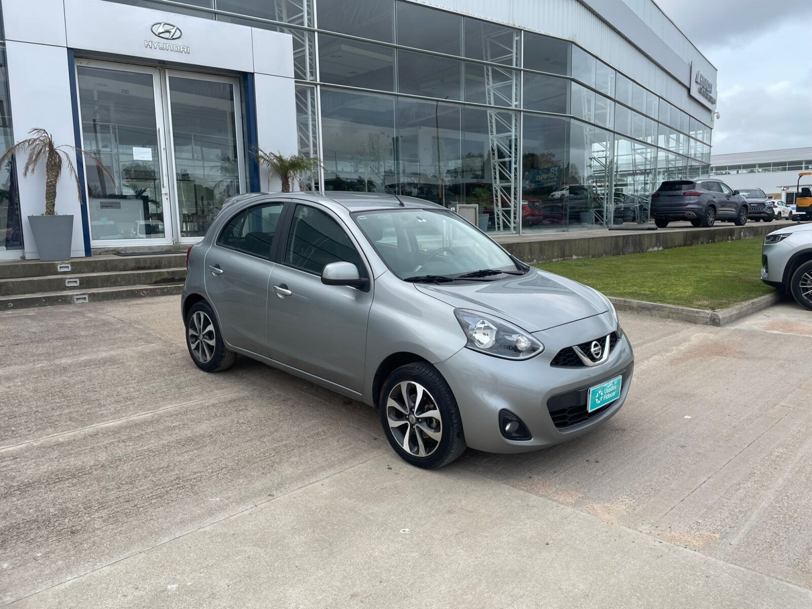 Nissan March Extra Full 1.6 2019 