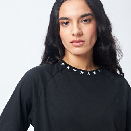 REMERA MULIA Negro