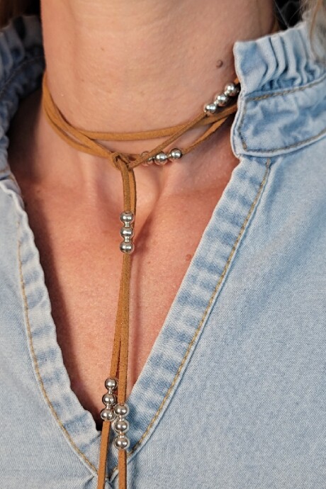 Collar Corbatín Suela - Plata