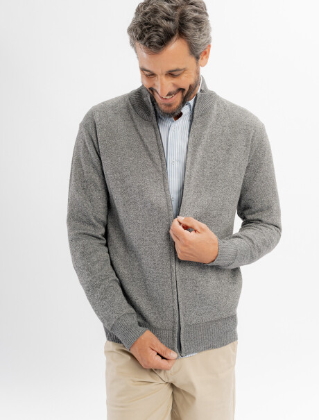 Campera tejida gris melange