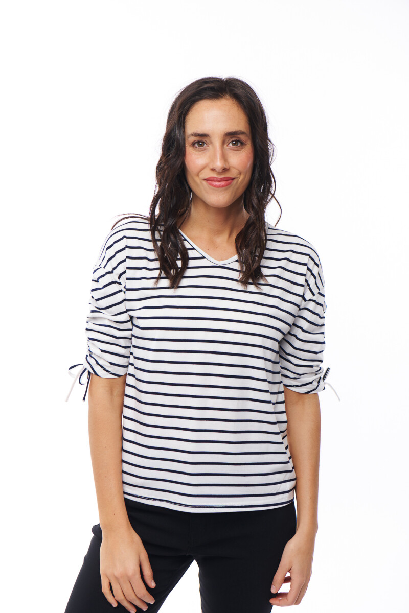 REMERA INCA BLANCO RAYAS