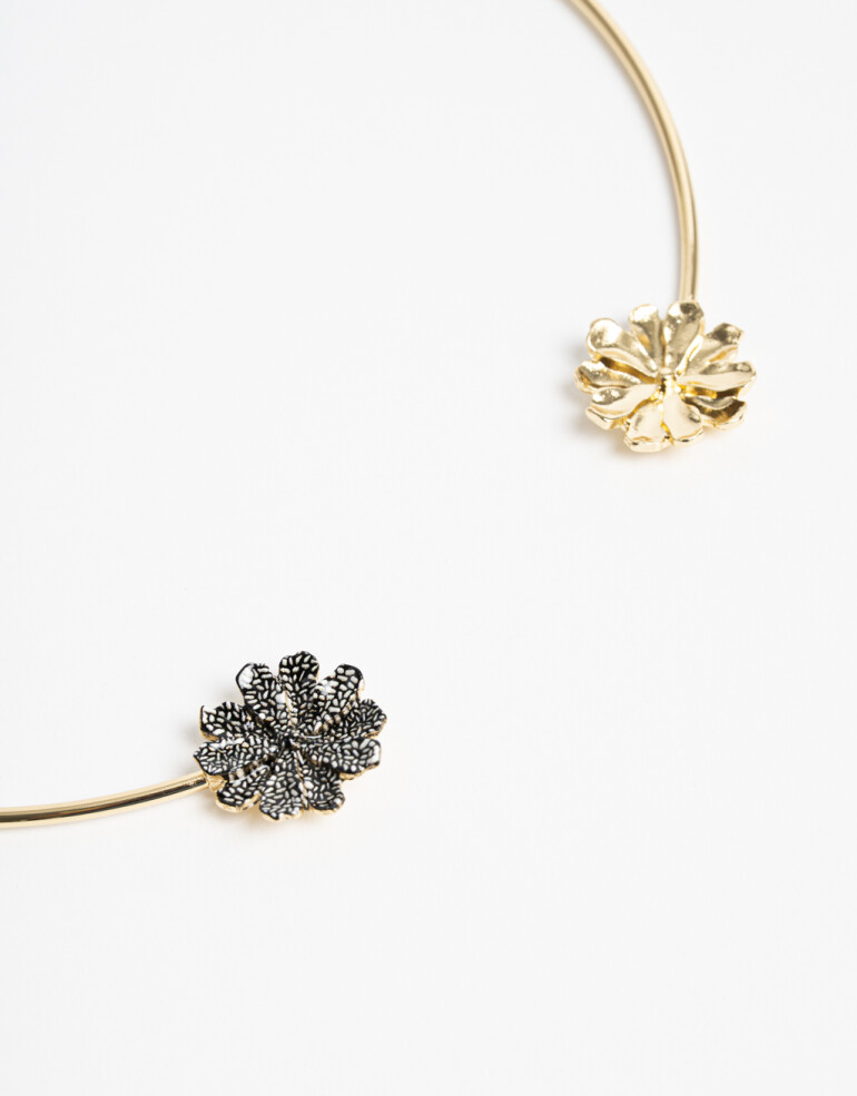 Collares Cortos Color Collar Rígido Metal Flores - Dorado