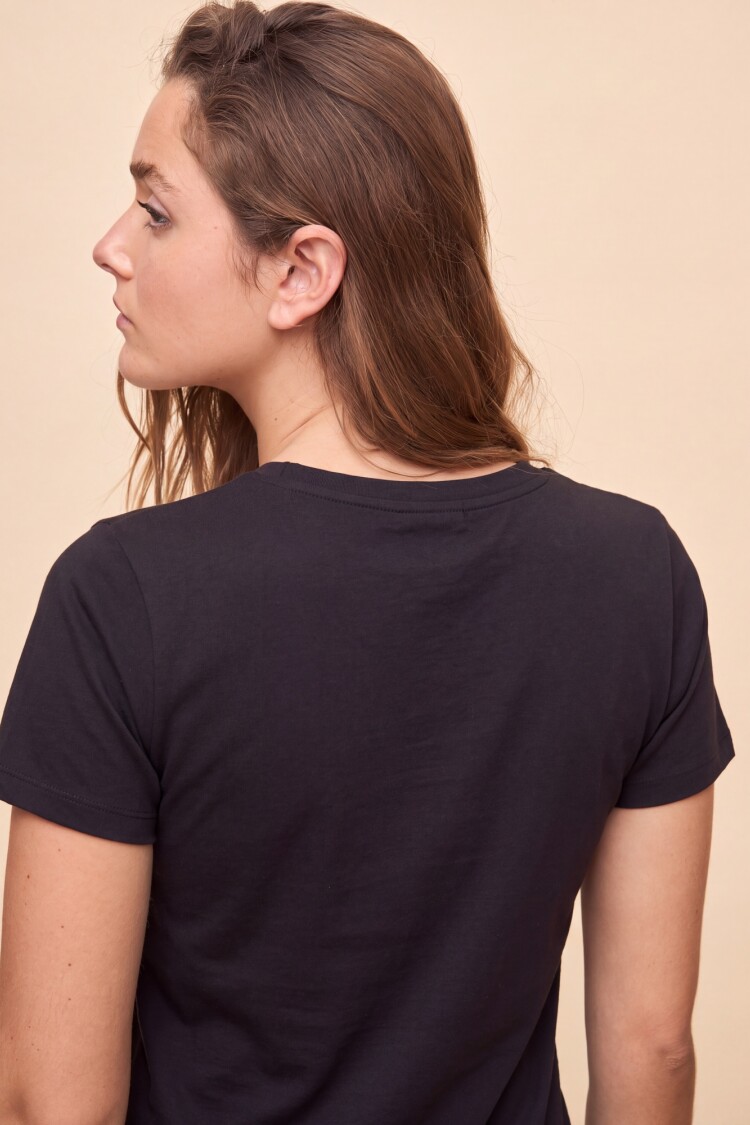 REMERA LOVEBUG Negro