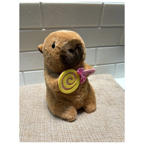 Peluche Capybara con Chupetin 001