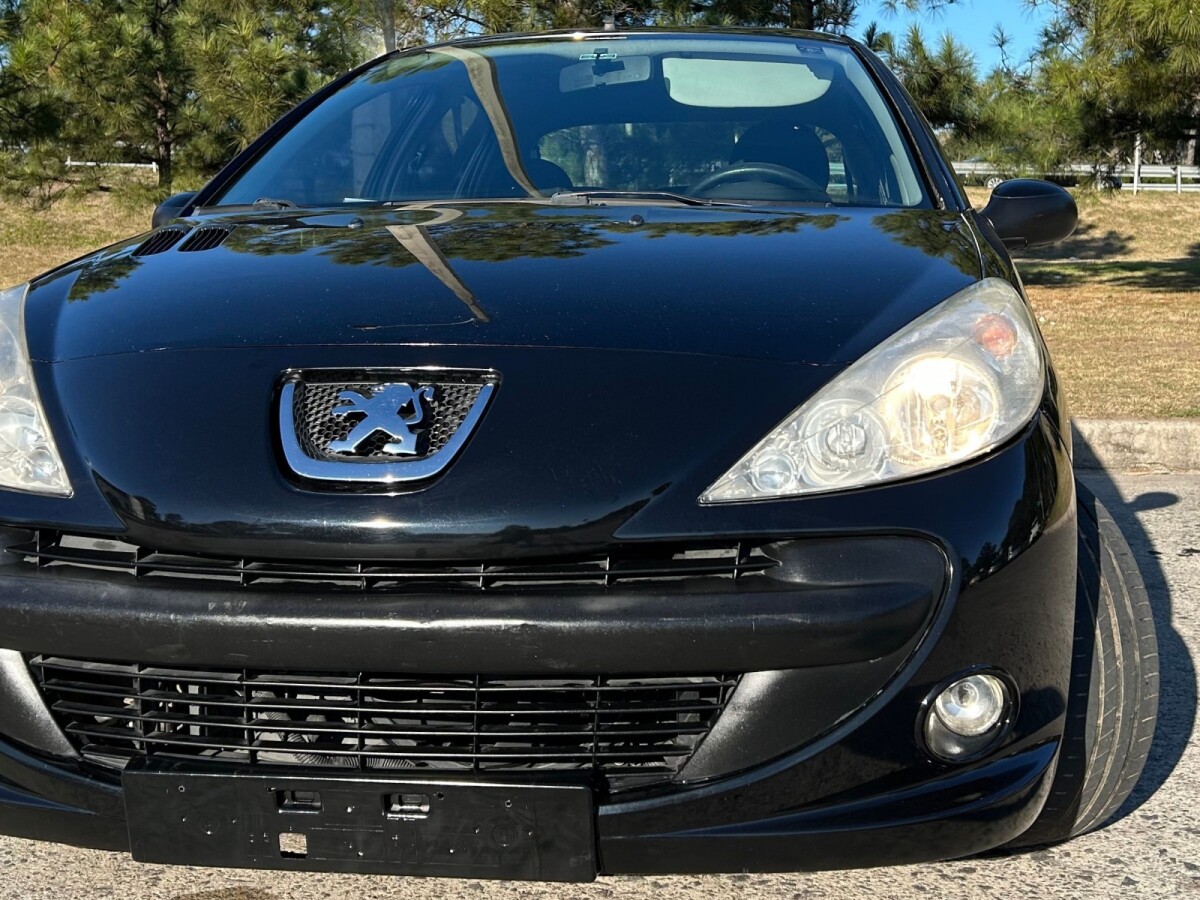 Peugeot 207 1.4 EXCELENTE ESTADO! | Permuta / Financia Peugeot 207 1.4 EXCELENTE ESTADO! | Permuta / Financia