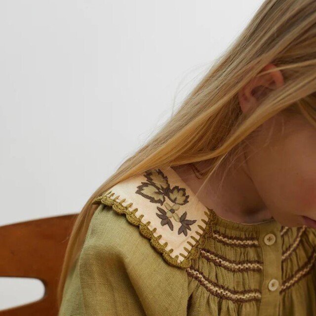 Blusa Boho bordada oliva Blusa Boho bordada oliva