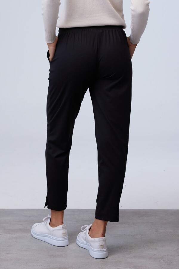 Pantalón Jogger NEGRO