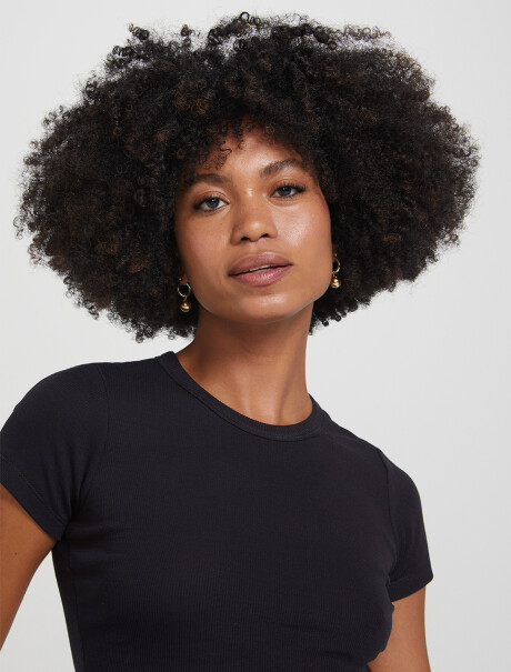 CAMISETA CORTA EN TELA ACANALADA NEGRO