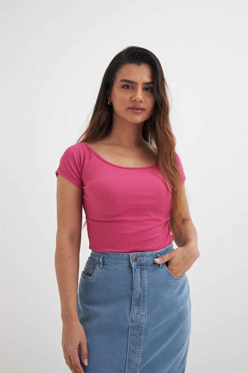 Remera off shoulder mangas cortas - Fucsia 