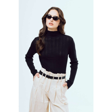 Top Margo Black