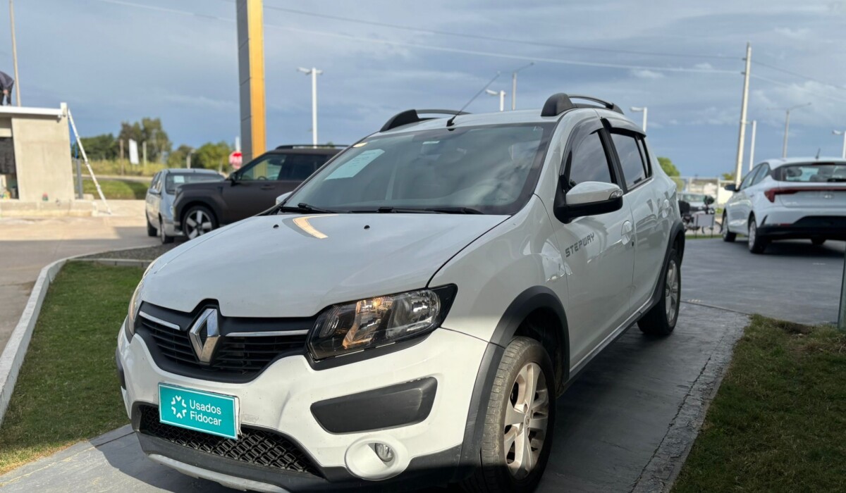 Renault Stepway Privilege - 2015 Renault Stepway Privilege - 2015