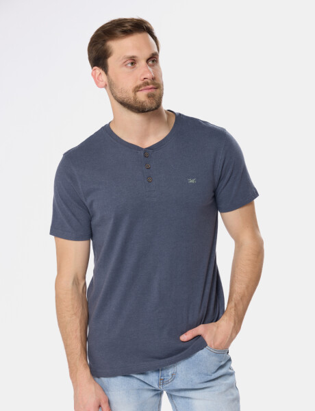 REMERA LISA CON BOTONES Azul
