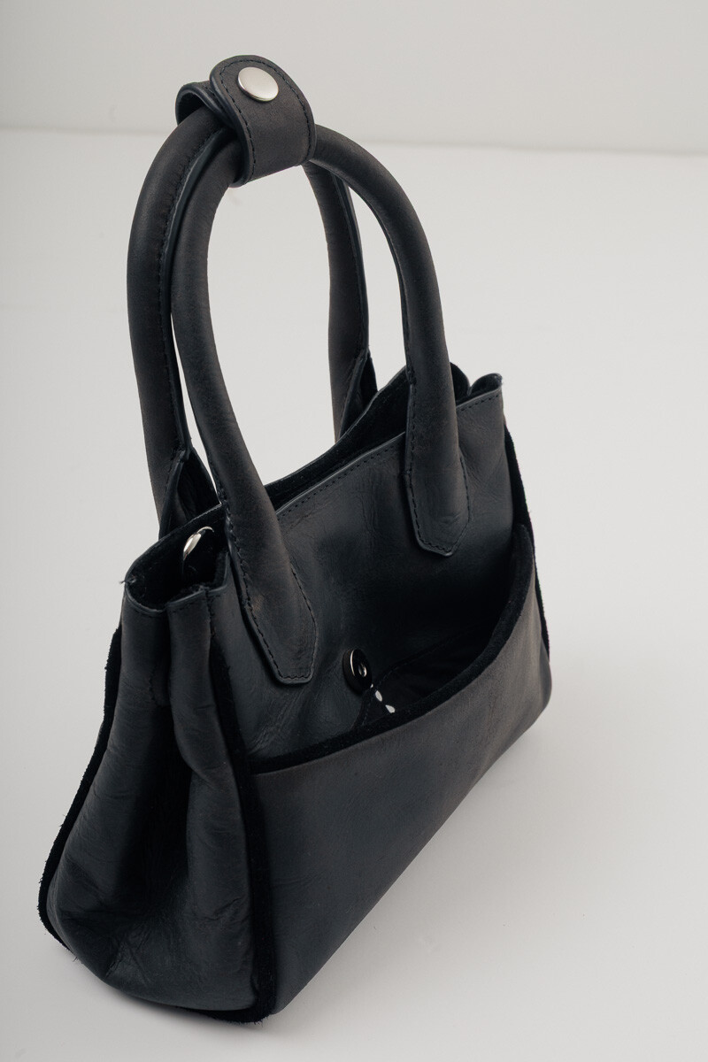 Mivra Black
