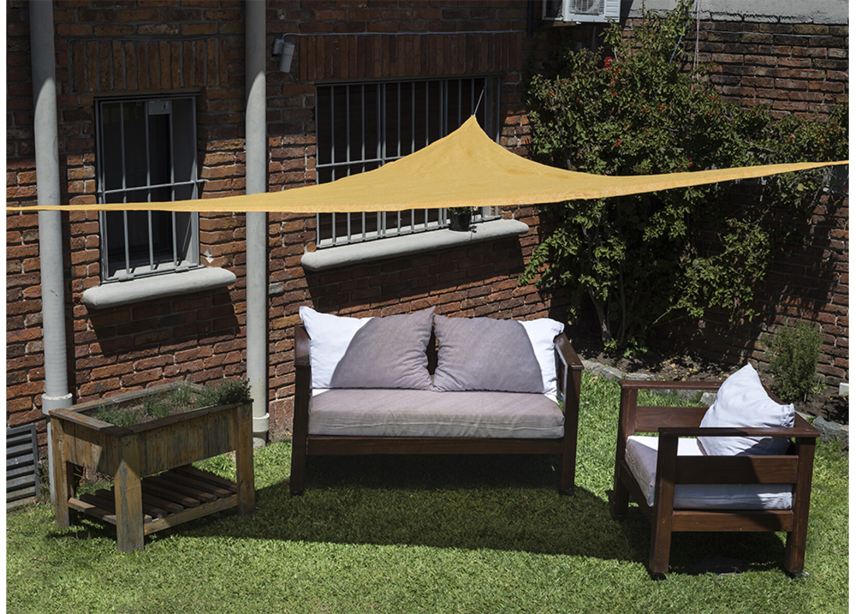 Vela Sombra Toldo Triangular 3.6 x 3.6 x 3.6 incluye Kit de instalación - Beige 