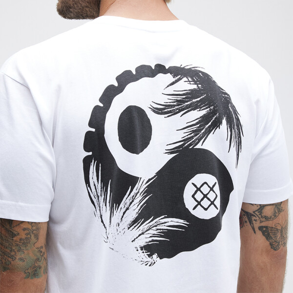Remera Stance Opposites Blanco