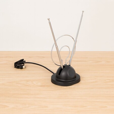 ANTENA TV CON BASE NEGRO