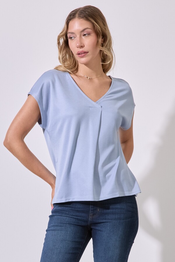 Blusa Esc V CELESTE