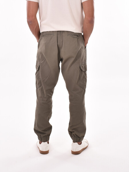 PANTALON JOGGER ANTONIO VERDE MILI