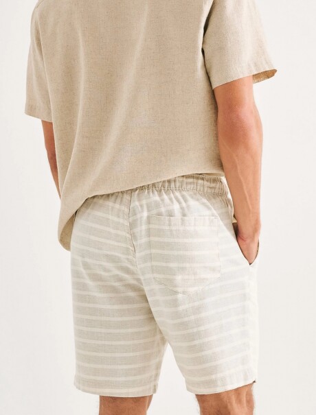 BERMUDA ESTILO JOGGER CON ESTAMPADO BEIGE