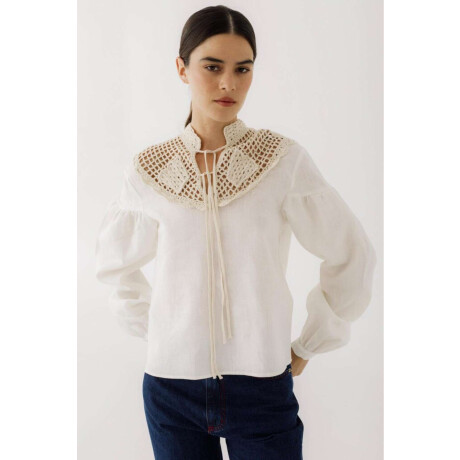 PRE VENTA Blusa Bee Winter Beige