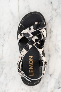Sandalia Animal Print Cuero Vaca Negro