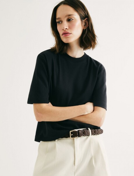 CAMISETA BÁSICA MANGA CORTA NEGRO